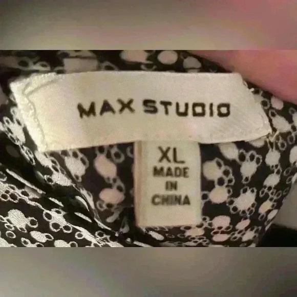 Max Studio black and white print ruffle tank with cap sleeves/tie back; size XL - Picture 6 of 6